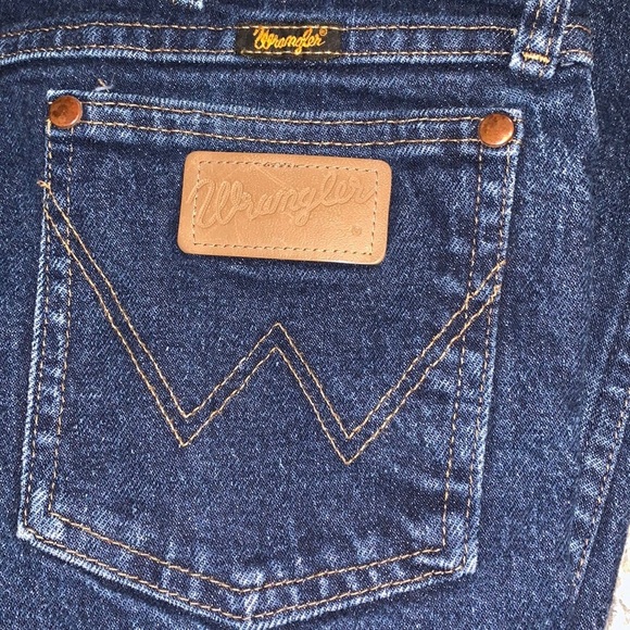 Wrangler Jeans - Picture 7 of 9